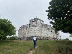 2024年ガーナ滞在記〜9日目・世界遺産巡りと大学潜入〜