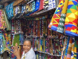 2024年ガーナ滞在記〜20日目・電車とマコラマーケット〜